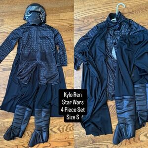 Kids Kylo Ren Costume 4 Piece Set - Star Wars size Small